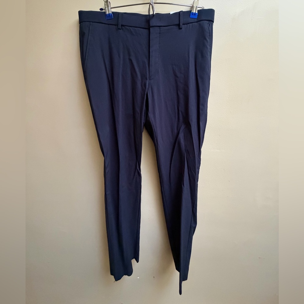 New with Tags - 34 x 32 - Tommy Hilfiger Navy Blue